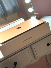 Apple MacBook Air 13.3in 2018 Intel Core i5 8th Gen 8GB SSD Gold