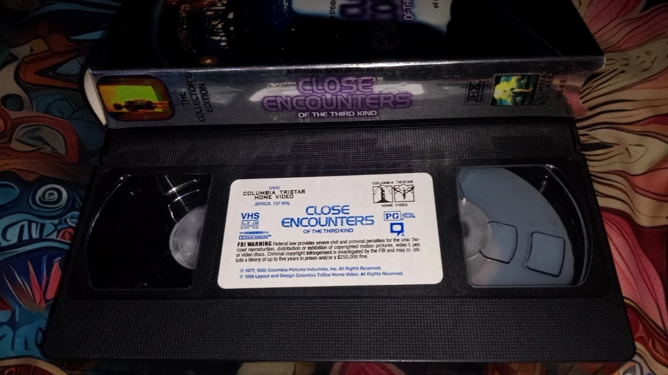 Close Encounters of the Third Kind VHS Tape Sci-Fi 1977 70s - Image 2 of 4