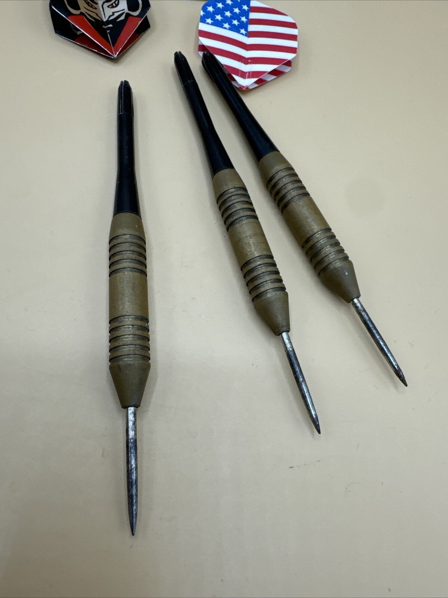 【ヴィンテージ】Accudart Darts 真鍮ダーツ3本セット ケース付き ヴィンテージ】Accudart Darts 真鍮ダーツ3本セット ケース付き