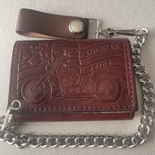 Portafoglio biker triplo con bici incisa sul davanti, ecopelle