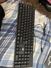 Standard Black Usb Slim Wired Keyboard with Number Pad Black