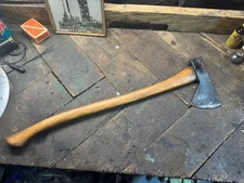 Vtg COLLINS LEGITIMUS HUDSON BAY AXE w/ original handle tomahawk Crown & hammer