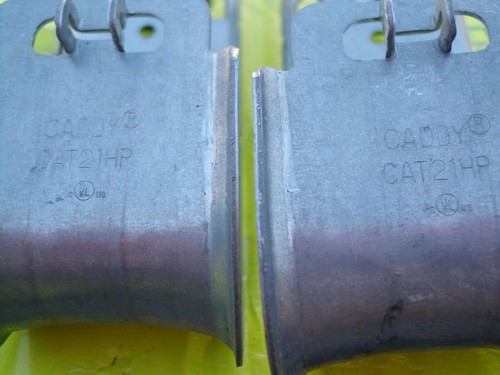 (48) Nvent Caddy CAT21HP24 1-15/16" J-Hook to Flange Clip hammer-on Cat21 - Picture 9 of 11