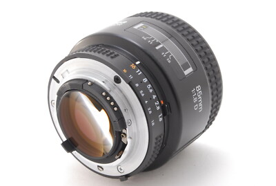 EXC+++++ Nikon AF NIKKOR 85mm f/1.8 D, Front Cap, Rear Cap EXC+++++ Nikon AF NIKKOR 85mm f/1.8 D, Front Cap, Rear Cap