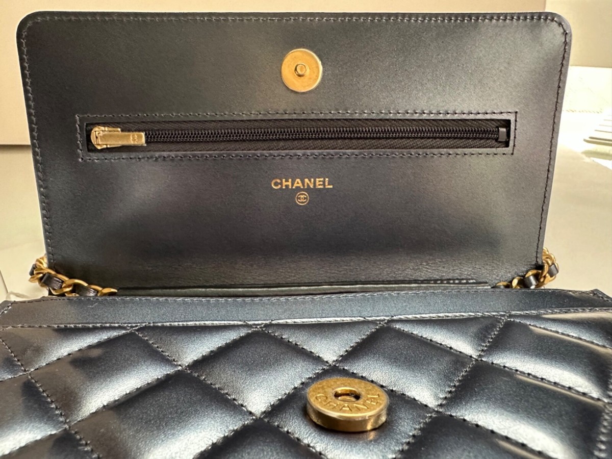 NEW CHANEL 23C Wallet on Chain PEARL BLUE Patent Leather WOC Bag Gold MICRO  CHIP