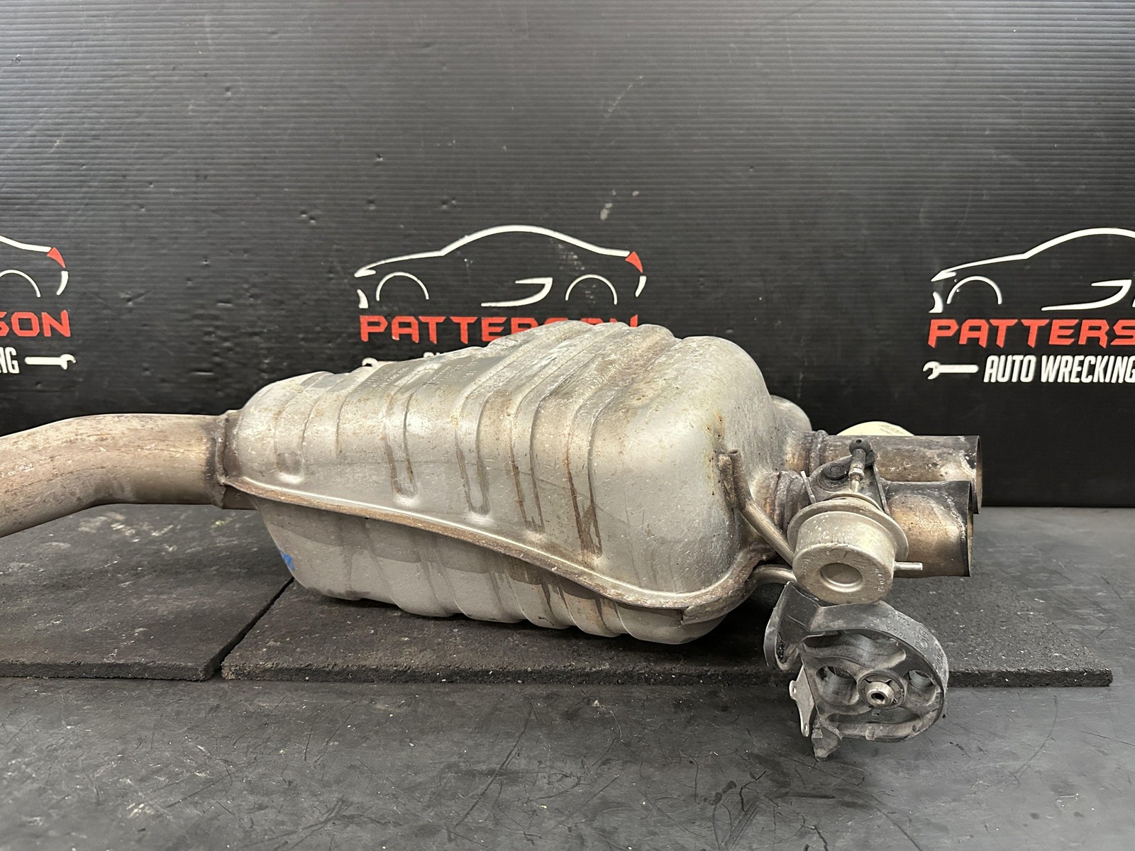 03-07 BENTLEY CONTINENTAL 6.0 REAR DRIVER LH EXHAUST MUFFLER TAIL PIPE 3W0253611
