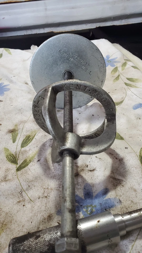 Instalador removedor de resorte de embrague de transmisión automática Kent-Moore J-21420 J23327 Foto 2 de 4