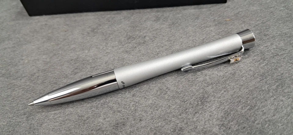 Шариковая ручка Parker в коробке серебристая хромированная, один миллион безопасных мужских часов ’08 - Изображение 4 из 4