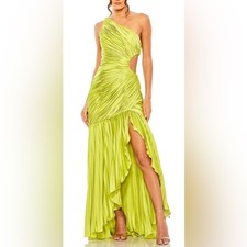 Mac Duggal 49683 one-shoulder gown in the color "Apple Green" size 8