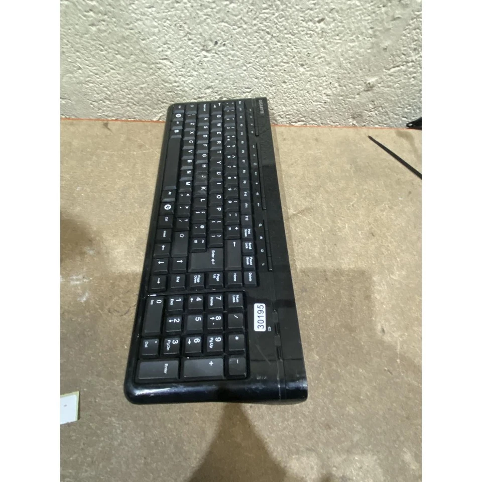 Gigabyte GK-KM7580 Full Size Multimedia Keyboard Wireless Black QWERTY Standard - Image 4 of 4
