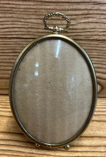 Vtg Victorian Brass Picture Frame Stand Oval Hollywood Regency Convex Glass