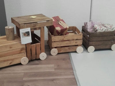 Locomotiva Trenino realizzata con Cassette legno della frutta