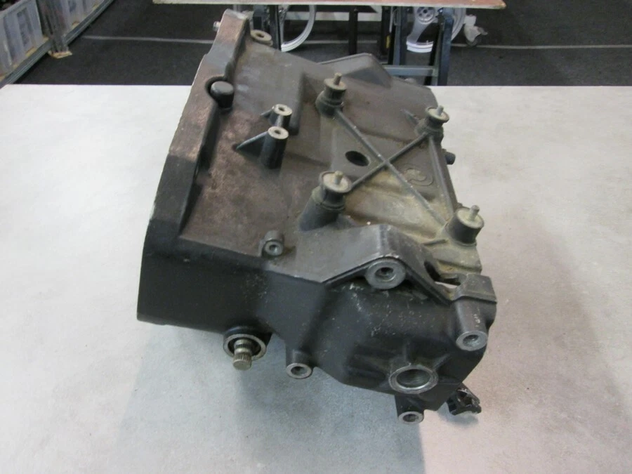 Carter de boite de vitesses noir de BMW k 1100 - k 100 - k 75 - k 1 - Photo 2/4