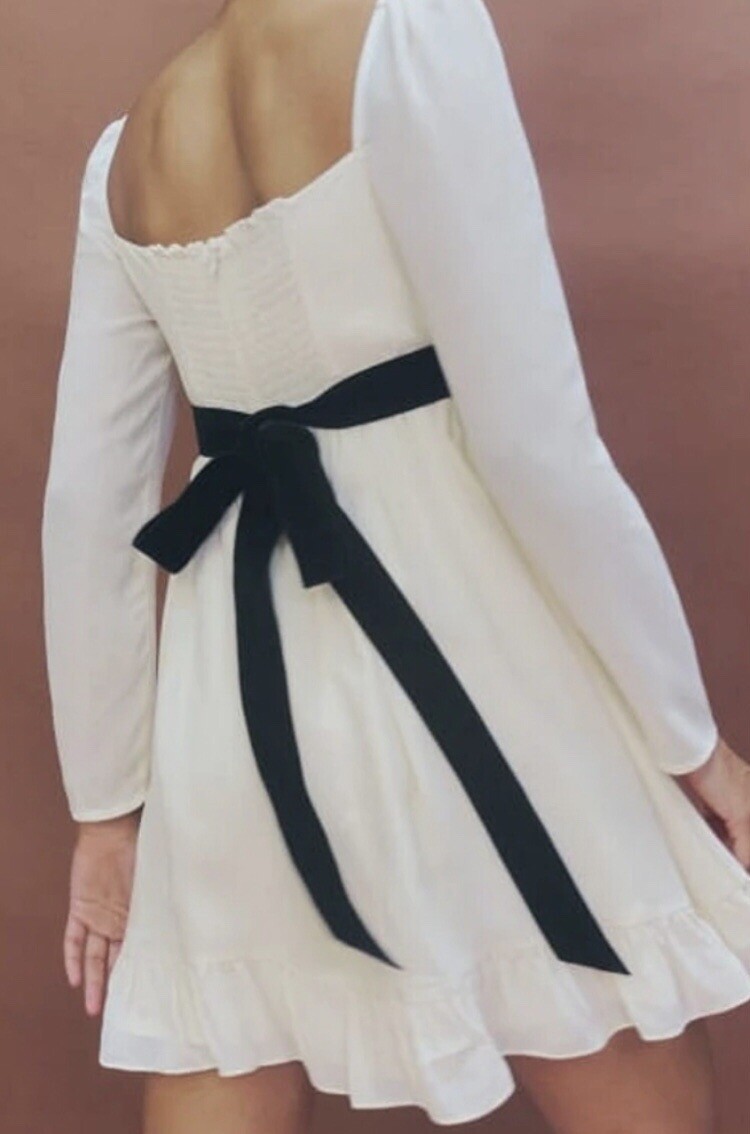 silves dress reformation Reformation Silves Dress Size 2 Cream Color Short NWT $248.00