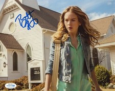 Britt Robertson Under the Dome Autographed Signed 8x10 Photo ACOA