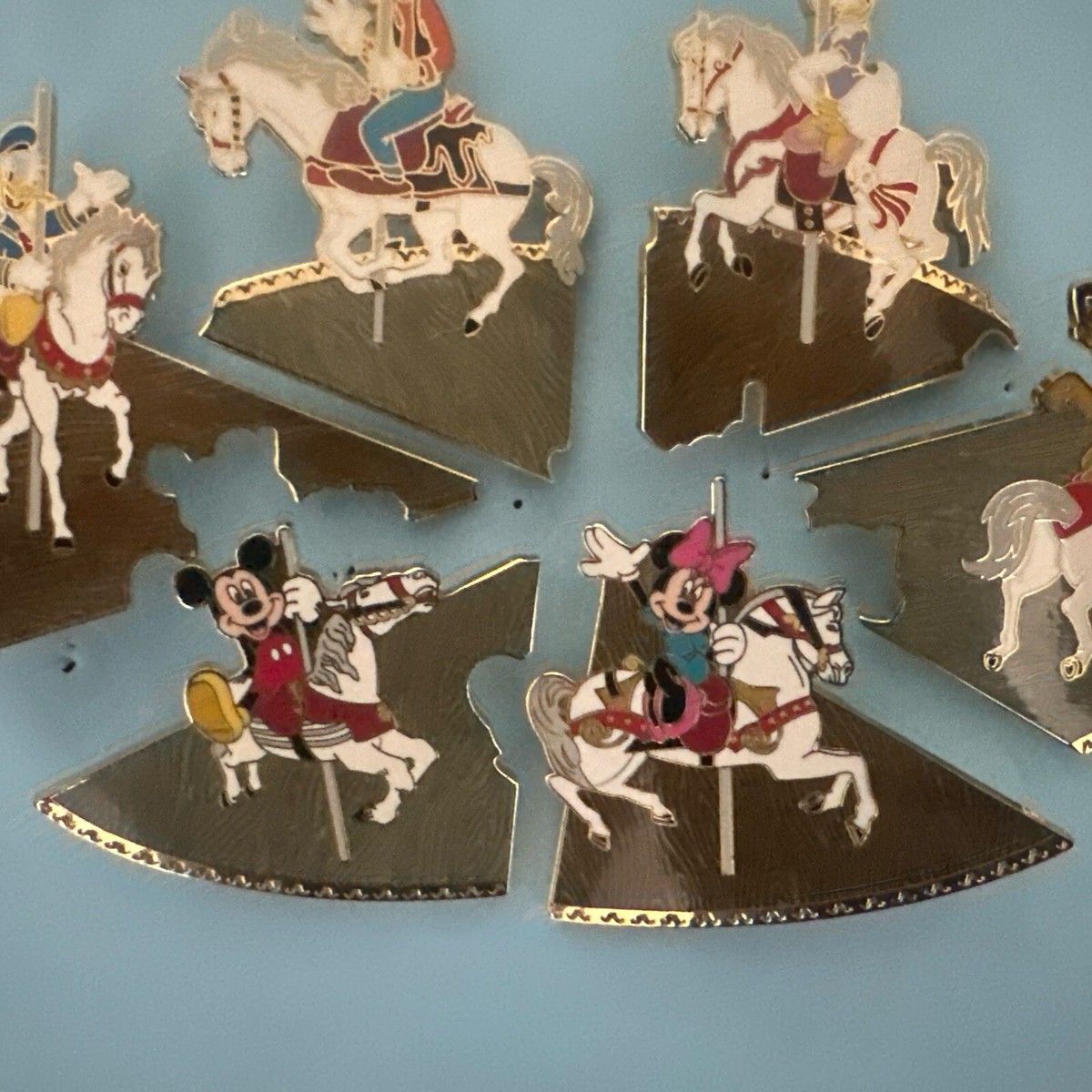 ディズニーモール　マリー　ピンバッジ　LE100 Disney Auctions Carousel Pin Set All 6 Pins Merry Go Round LE 100