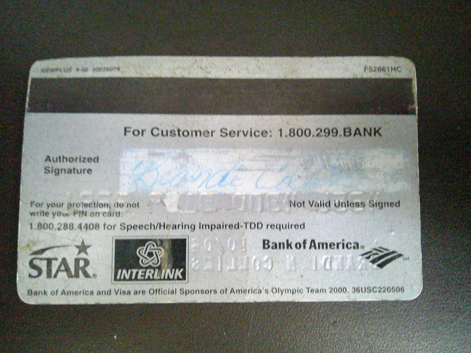 VINTAGE *BANK of AMERICA VISA CHECK CARD* RARE EXPIRED CREDIT CARD.  Exp.10/04 - Image 2 of 2