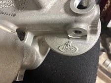 Mack Oil Filter Bracket Assembly For Mack E7 Aset 142gb3159am mack P/N 81535014