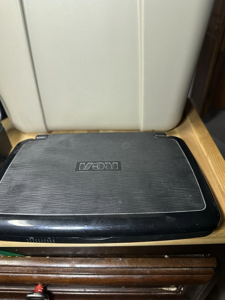 Reproductor de DVD portátil RCA Foto 2 de 4