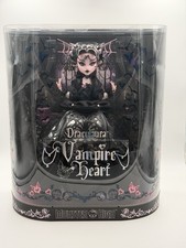 Monster High Collector Con- HRC14 Draculaura Vampire  Heart