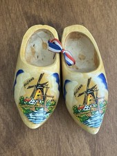 Vintage Hand-Painted Wooden Dutch Clogs Holland 4.5