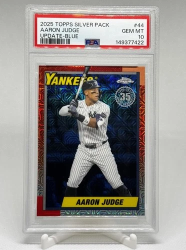 Aaron Judge 2025 Topps Update Silver Pack Mojo Blue Refractor /150 PSA 10 💎