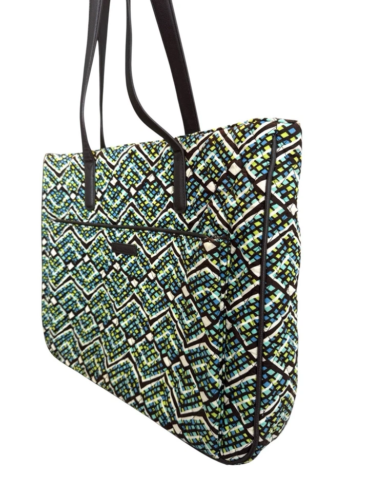 Vera Bradley Iconic Commuter Tote Padded Laptop Sleeve in Rainforest Pattern EUC - Image 4 of 4