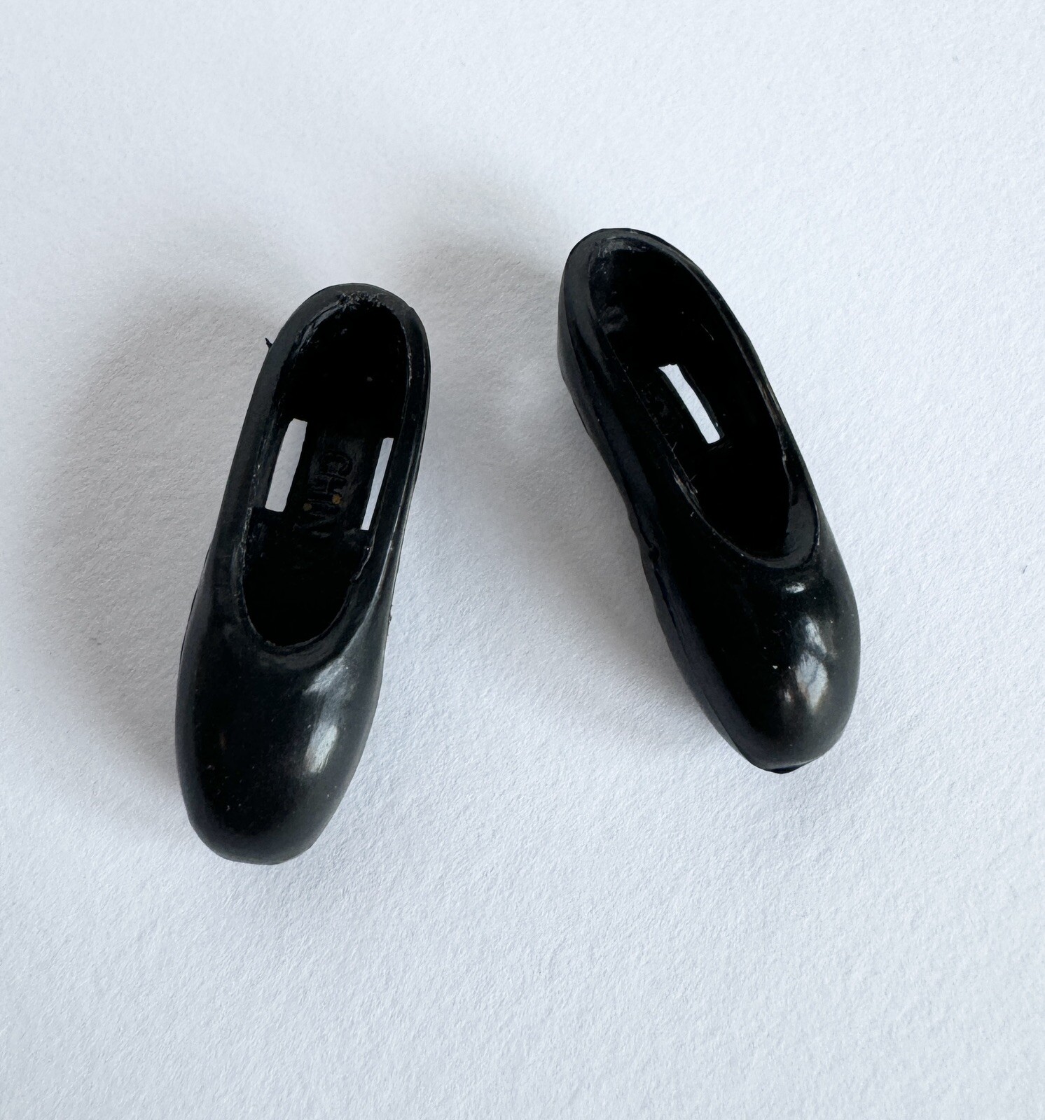 SAOLA 2000 Mattel Barbie Ballet Star #29195 SOLO SCARPE PANTOFOLE NERE DI RICAMBIO