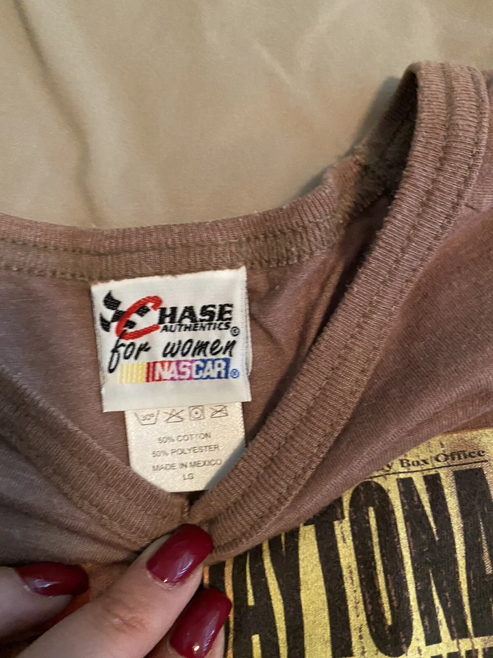 CHASE AUTHENTICS Nascar 2004 Daytona 500 Winner Dale Earnhardt Jr. #8 Size L - Image 2 of 2