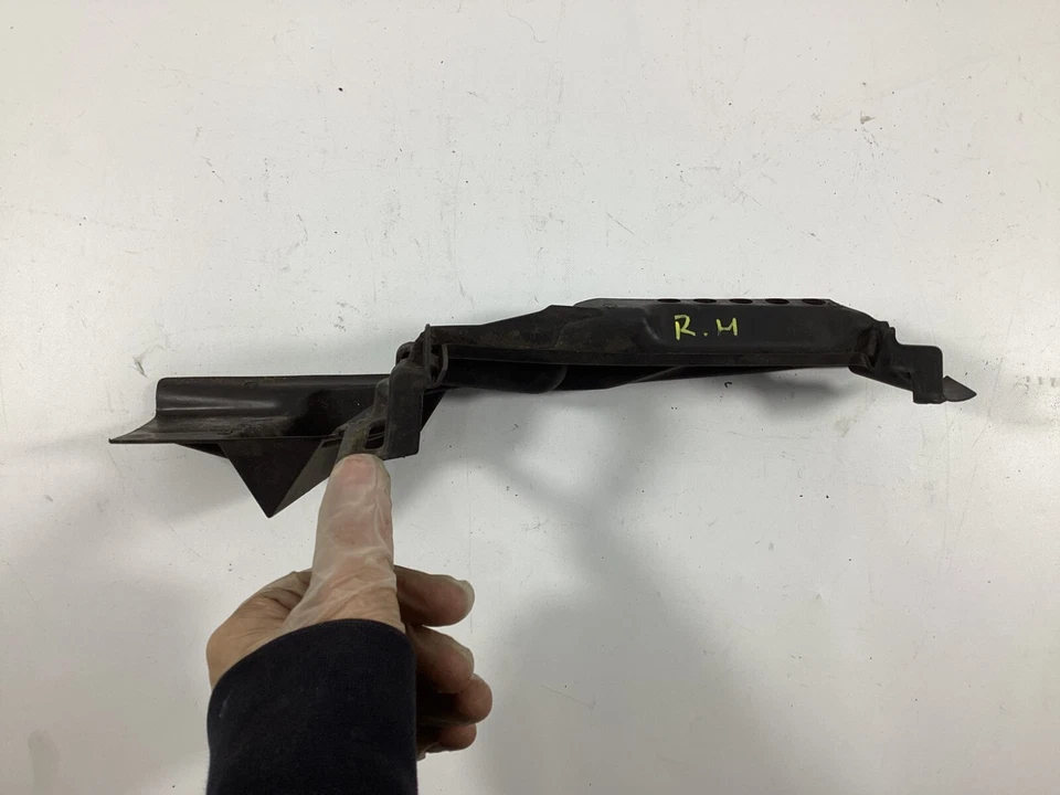 2008 -2010 BMW 528i tampa do coletor de admissão frontal direita 6939722, 6950226 fabricante de equipamento original. - Imagem 2 de 4