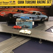 Nice Revell Gran Turismo Slot Car Set Original Cars & '65 Stingray SP-510X Motor