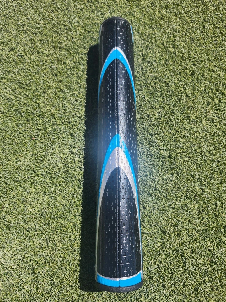 Super Stroke Fatso 5.0 Putter Grip Black/ Blue - Image 4 of 4