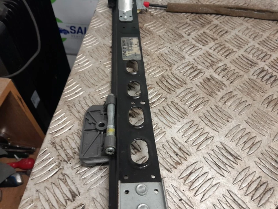 FORD FOCUS WINDOW REGULATOR/MECH ELECTRIC (FRONT PASSENGER) CC COUPE 2DR 05-11 - Image 3 of 4