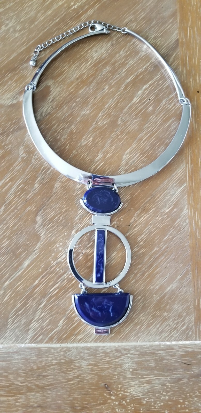 UNIQUE CHICOS LARGE MODERNIST STATEMENT NECKLACE … - image 1