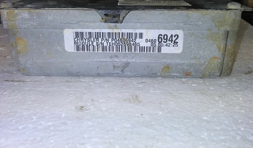 P04606942 Eagle Vision Concorde Ou Intrepid 1996 ECM ECU Ordinateur - Picture 2 of 4