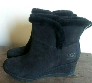 uggs women size 12