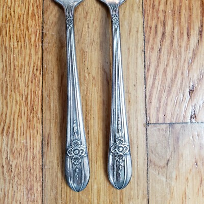 2ANTIQUE VINTAGE COLLECTIBLE FORKS 6