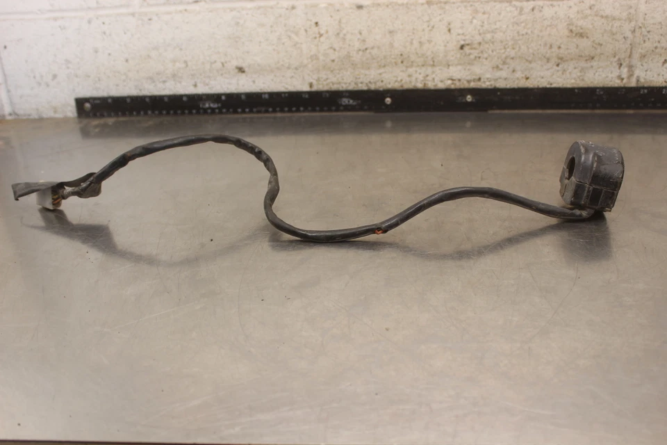 Yamaha IT175 1977 botón interruptor apagado H102 Foto 2 de 4