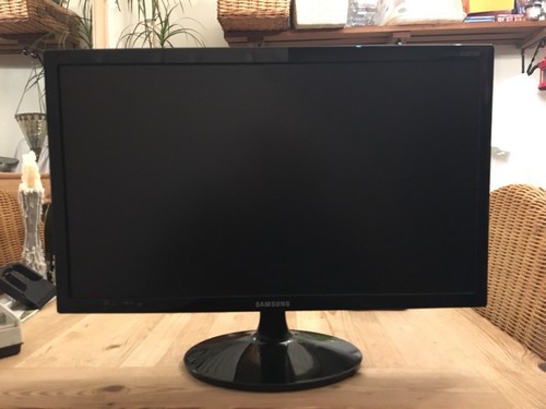 samsung sd300 series s22d300hy 22" widescreen led monitor