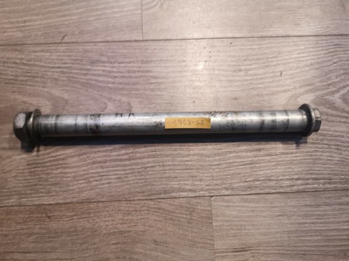 Honda CBR600rr 03 06 Hinterradachse Achse Axle PC37 1763-58