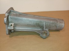 Oem Triumph Tr6 Transmission Gearbox Tail Shaft Housing Stanpart 305048 V2702 Oem Triumph Tr6 Transmission Gearbox Tail Shaft Housing Stanpart 305048 V2702