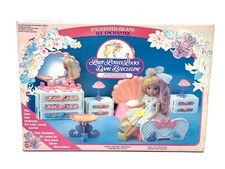 1987 Mattel Lady Lovely Locks Bedroom Playset Enchanted Island new old stock DA