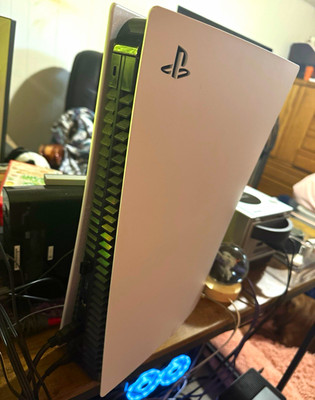 Sony PlayStation 5 (PS5) Digital slim 825 GB