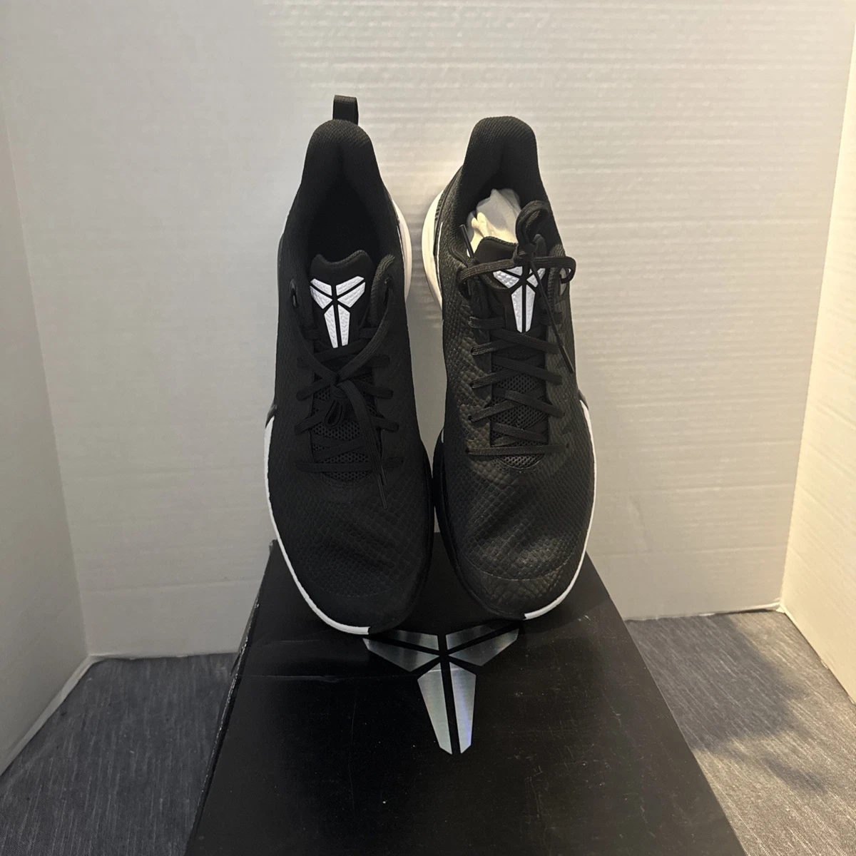 Preços baixos em Nike Mamba Focus Black | eBay