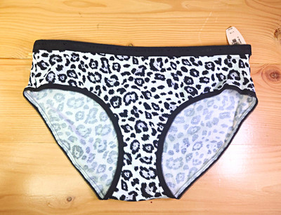 NWT Y2k 2013 Victoria's Secret Hiphugger Panties Black/White Leopard Print - Lg