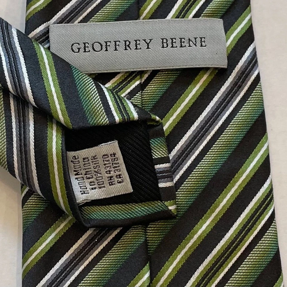 Geoffrey Beene Green and Gray Classic Striped Silk Tie, 57" by 3" - Image 2 of 4