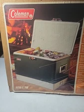 Vintage 56 Quart Green Coleman Cooler 5255C700 , tray Open Box