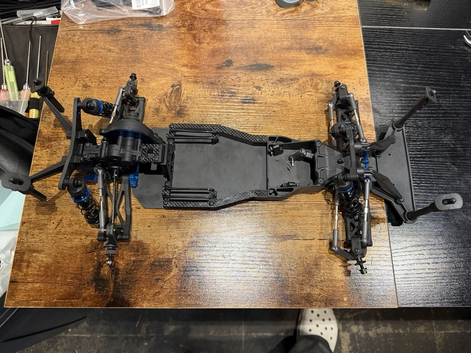 Kit de fábrica Team Associated SR10M con carrocería nueva - nuevo nunca usado Foto 4 de 4