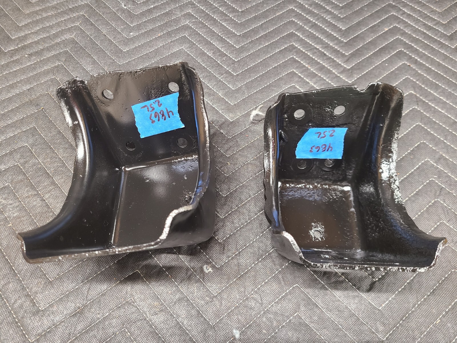 8083 Jeep CJ CJ5 CJ7 CJ8 Frame Engine Motor Mounts OEM PAIR Factory 2