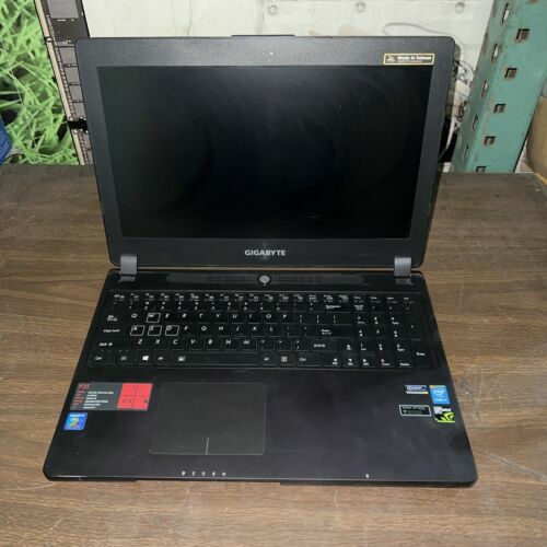 Intel I7-11700K, Gigabyte Z590 AOURS PRO AX, 32GB RAM and Liquid